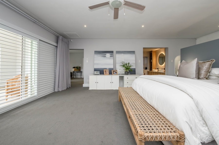 4 Bedroom Property for Sale in Summerstrand Eastern Cape